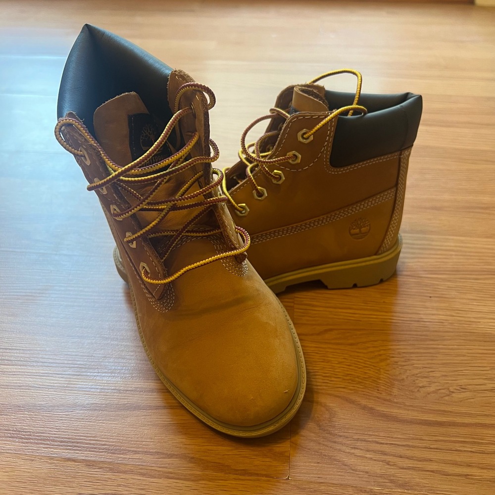 Timberland 6 Inch Premium Waterproof Boots Wheat Nubuck Boys Size 3 TB110760713